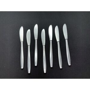 Stanley Roberts SRI Japan Stainless NARVIK 7 Knives Silverware Flatware